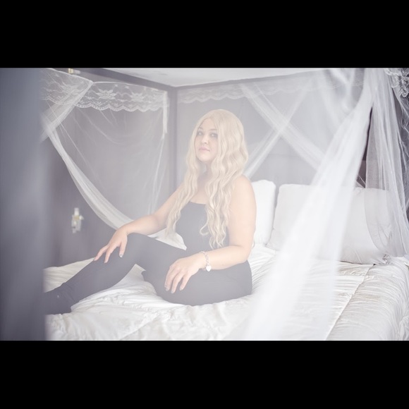 Meet your Posher, Scher - Picture 1 of 4